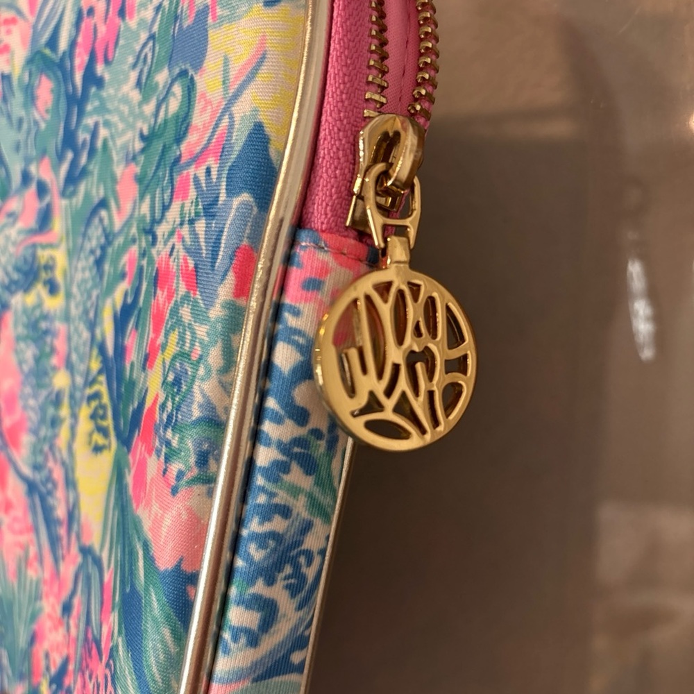 Lilly Pulitzer Pink and Blue Laptop Bag - Picture 3 of 7